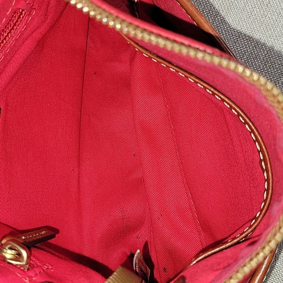 Dooney & Bourke Red Pebble Leather Crossbody Shoulder Bag - Picture 11 of 12